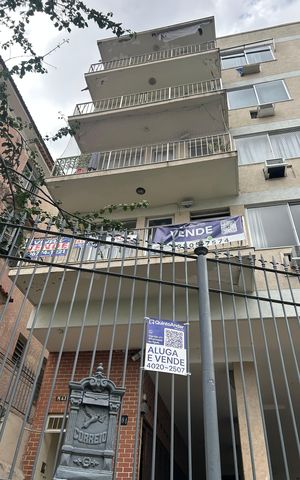 Apartamento à venda com 77m², 2 quartos e 1 vaga