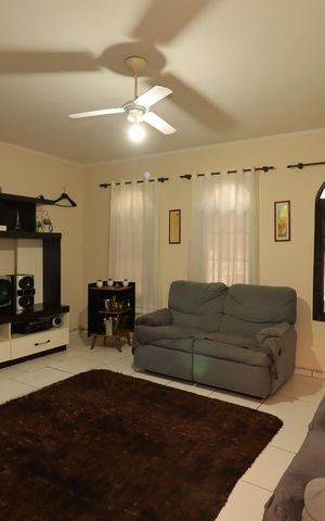 Casa à venda com 200m², 4 quartos e 2 vagasSala da Casa 1