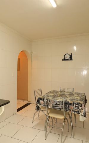 Casa à venda com 200m², 4 quartos e 2 vagasCozinha da Casa 1