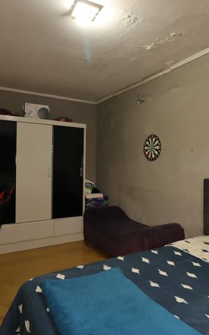Casa à venda com 200m², 4 quartos e 2 vagasQuarto 1 da Casa 1