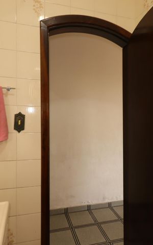 Casa à venda com 168m², 3 quartos e 2 vagasBanheiro do piso inferior