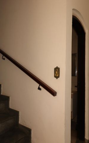 Casa à venda com 168m², 3 quartos e 2 vagasCorredor piso inferior