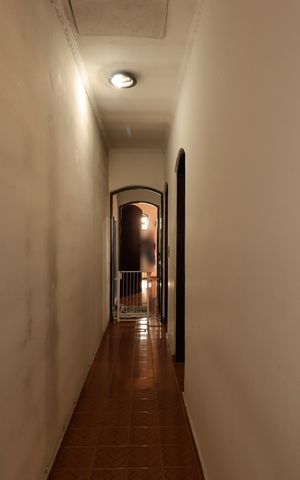 Casa à venda com 168m², 3 quartos e 2 vagasCorredor do piso superior