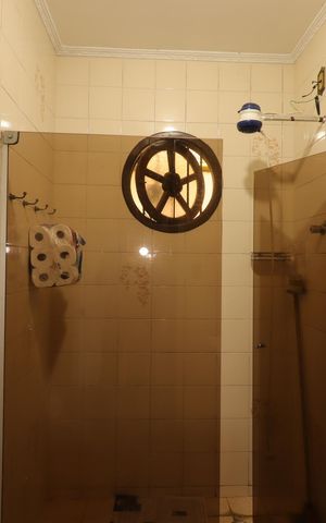 Casa à venda com 168m², 3 quartos e 2 vagasBanheiro do piso inferior
