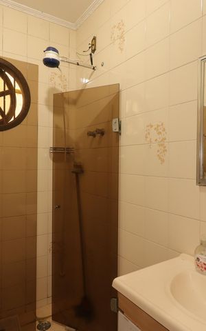 Casa à venda com 168m², 3 quartos e 2 vagasBanheiro do piso inferior