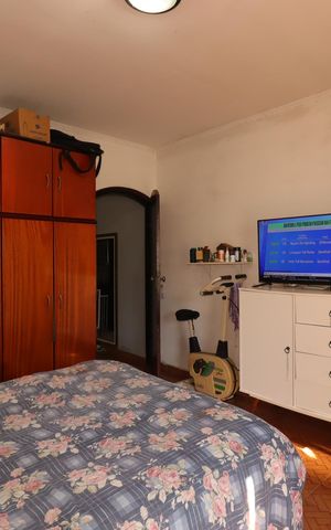 Casa à venda com 168m², 3 quartos e 2 vagasSuíte