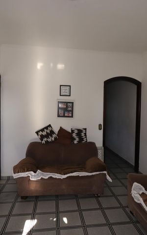 Casa à venda com 168m², 3 quartos e 2 vagasSala