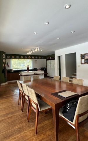 Casa de condomínio à venda com 1200m², 6 quartos e 7 vagas Casa de condomínio à venda com 1200m², 6 quartos e 7 vagasSala de Jantar 1