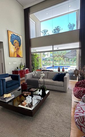 Casa de condomínio à venda com 1200m², 6 quartos e 7 vagas Casa de condomínio à venda com 1200m², 6 quartos e 7 vagasSala