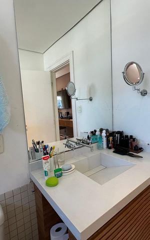 Casa de condomínio à venda com 1200m², 6 quartos e 7 vagas Casa de condomínio à venda com 1200m², 6 quartos e 7 vagasBanheiro da Suíte 1