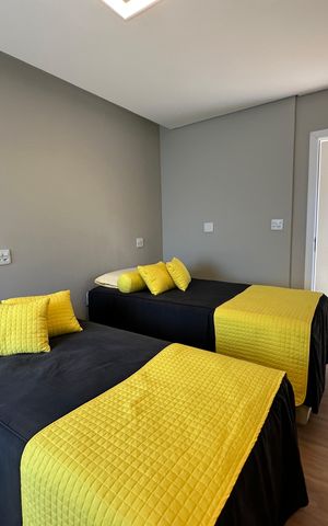 Casa de condomínio à venda com 1200m², 6 quartos e 7 vagas Casa de condomínio à venda com 1200m², 6 quartos e 7 vagasQuarto 1