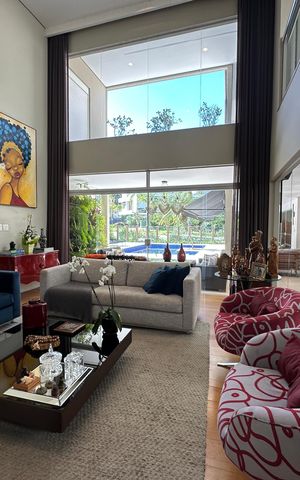 Casa de condomínio à venda com 1200m², 6 quartos e 7 vagas Casa de condomínio à venda com 1200m², 6 quartos e 7 vagasSala