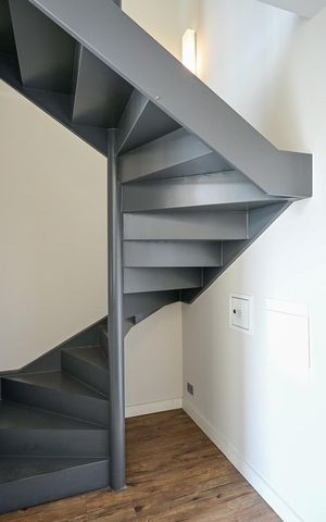Apartamento para alugar com 49m², 1 quarto e 1 vagaEscada