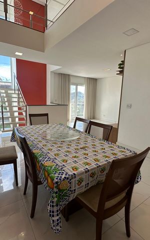 Casa de condomínio à venda com 252m², 5 quartos e 4 vagas Casa de condomínio à venda com 252m², 5 quartos e 4 vagasSala de Jantar