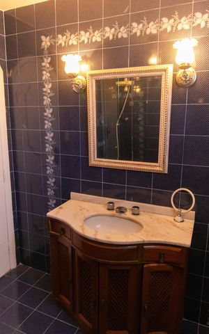 Casa à venda com 441m², 5 quartos e 1 vaga Casa à venda com 441m², 5 quartos e 1 vagaBanheiro 1