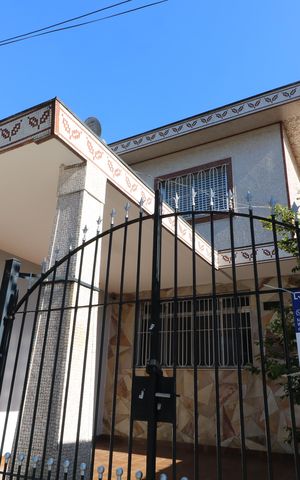 Casa para alugar com 125m², 3 quartos e 2 vagasFachada