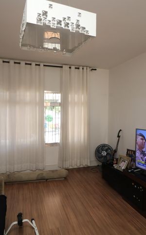 Casa para alugar com 125m², 3 quartos e 2 vagasSala