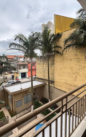 Casa à venda com 54m², 2 quartos e 1 vaga Casa à venda com 54m², 2 quartos e 1 vagaVaranda