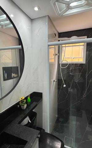 Casa à venda com 54m², 2 quartos e 1 vaga Casa à venda com 54m², 2 quartos e 1 vagaBanheiro