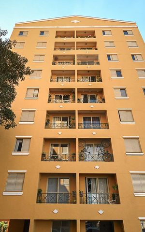 Apartamento à venda com 72m², 2 quartos e 1 vagaFachada