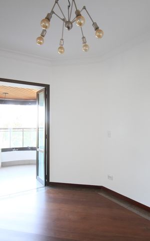 Apartamento à venda com 225m², 4 quartos e 4 vagasSala