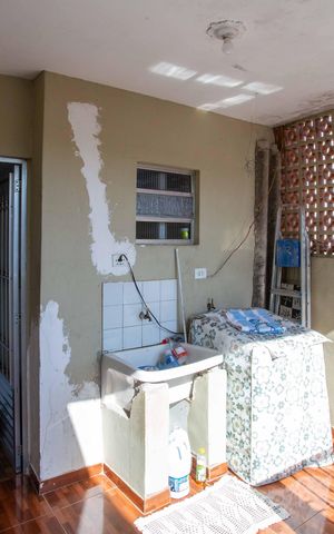 Casa à venda com 180m², 3 quartos e 1 vagaÁrea de Serviço Casa 2