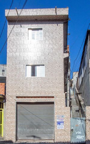 Casa à venda com 180m², 3 quartos e 1 vagaFachada