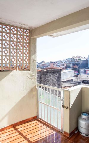Casa à venda com 180m², 3 quartos e 1 vagaÁrea de Serviço Casa 2