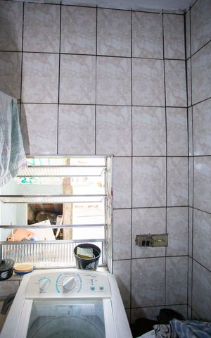 Casa à venda com 180m², 3 quartos e 1 vagaÁrea de Serviço Casa 1