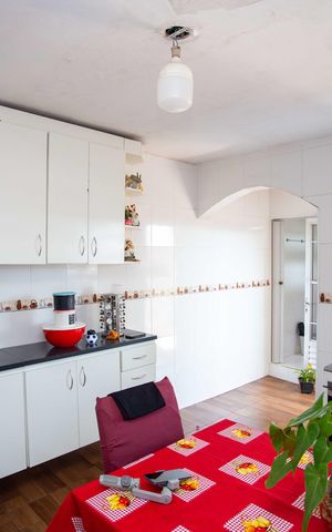 Casa à venda com 180m², 3 quartos e 1 vagaCozinha Casa 2