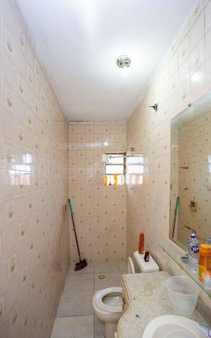 Casa à venda com 180m², 3 quartos e 1 vagaBanheiro Casa 1