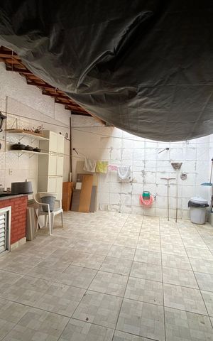 Casa à venda com 200m², 3 quartos e 2 vagas