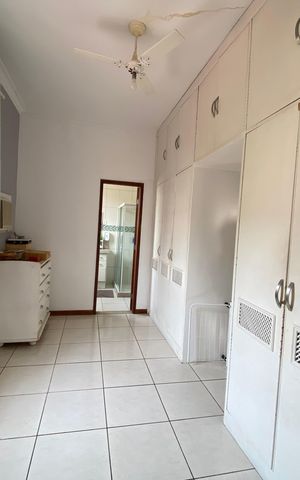Casa à venda com 200m², 3 quartos e 2 vagas
