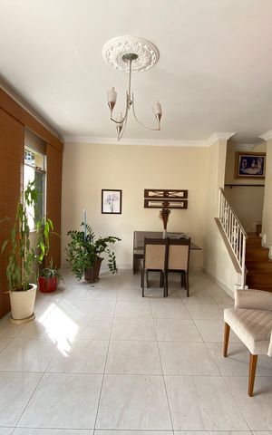 Casa à venda com 200m², 3 quartos e 2 vagas