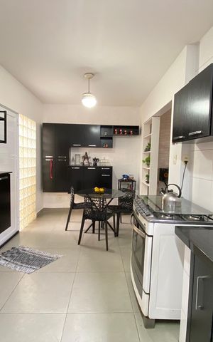 Casa à venda com 200m², 3 quartos e 2 vagas