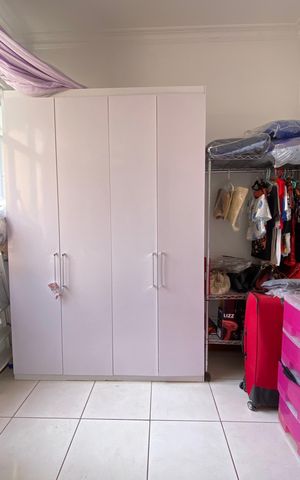 Casa à venda com 200m², 3 quartos e 2 vagas