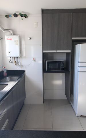 Apartamento à venda com 40m², 1 quarto e 2 vagasSala / Cozinha