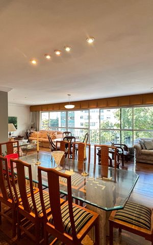 Apartamento à venda com 176m², 3 quartos e 1 vaga Apartamento à venda com 176m², 3 quartos e 1 vagaSala