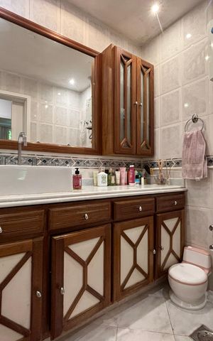 Apartamento à venda com 176m², 3 quartos e 1 vaga Apartamento à venda com 176m², 3 quartos e 1 vagaBanheiro social