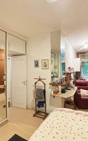 Apartamento à venda com 176m², 3 quartos e 1 vaga Apartamento à venda com 176m², 3 quartos e 1 vagaSuíte