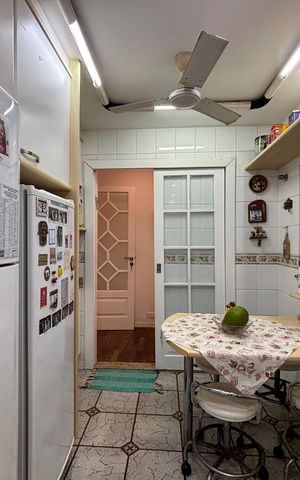 Apartamento à venda com 176m², 3 quartos e 1 vaga Apartamento à venda com 176m², 3 quartos e 1 vagaCozinha
