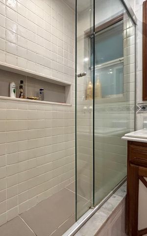 Apartamento à venda com 176m², 3 quartos e 1 vaga Apartamento à venda com 176m², 3 quartos e 1 vagaBanheiro social