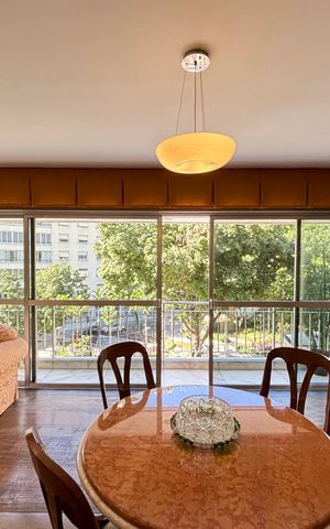 Apartamento à venda com 176m², 3 quartos e 1 vaga Apartamento à venda com 176m², 3 quartos e 1 vagaVaranda da sala