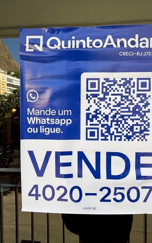 Apartamento à venda com 176m², 3 quartos e 1 vaga Apartamento à venda com 176m², 3 quartos e 1 vagaPlaca