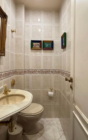 Apartamento à venda com 176m², 3 quartos e 1 vaga Apartamento à venda com 176m², 3 quartos e 1 vagaLavabo