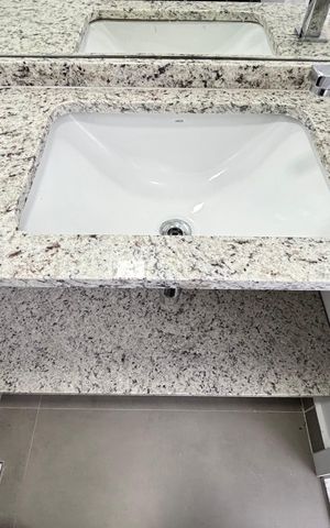 Apartamento à venda com 68m², 2 quartos e 1 vaga Apartamento à venda com 68m², 2 quartos e 1 vagaLavabo
