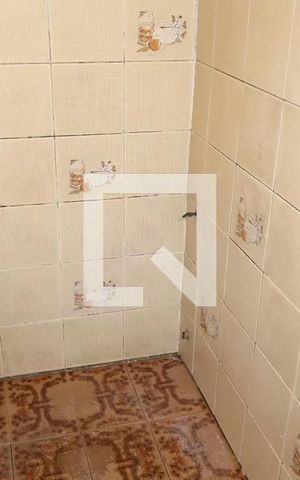 Casa à venda com 270m², 4 quartos e 2 vagas Casa à venda com 270m², 4 quartos e 2 vagasBanheiro social