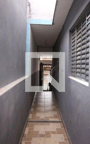 Casa à venda com 270m², 4 quartos e 2 vagas Casa à venda com 270m², 4 quartos e 2 vagasCasa 3 - corredor