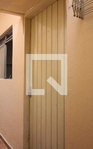 Casa à venda com 270m², 4 quartos e 2 vagas Casa à venda com 270m², 4 quartos e 2 vagasCasa 3 - corredor