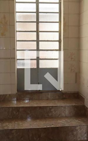 Casa à venda com 270m², 4 quartos e 2 vagas Casa à venda com 270m², 4 quartos e 2 vagasCorredor